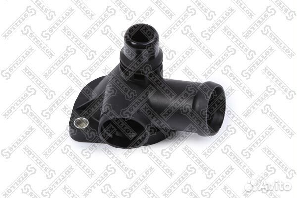 Фланец системы охлаждения Audi A4, VW Passat 1.6 9