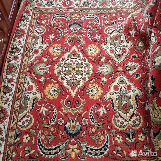 Ковер ч/шерсть. В отличном состоянии