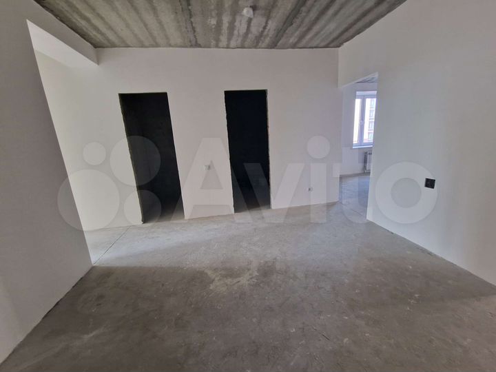 4-к. квартира, 117 м², 2/8 эт.