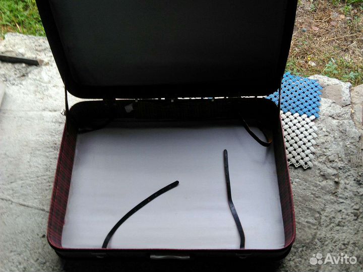 Чемоданы советские.72 см