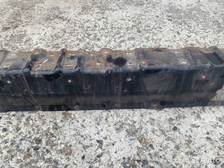 Усилитель бампера задний Mitsubishi Challenger K99