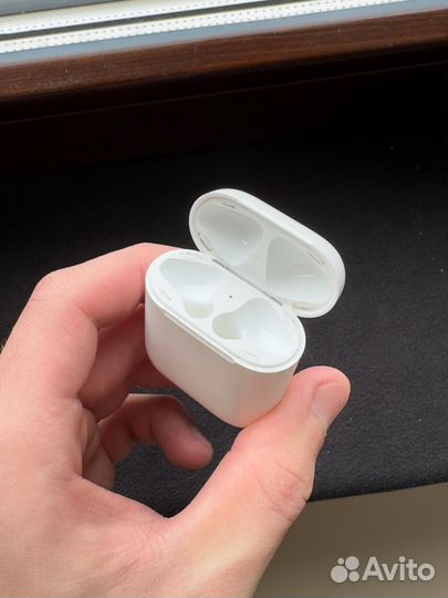 Зарядный кейс для airpods