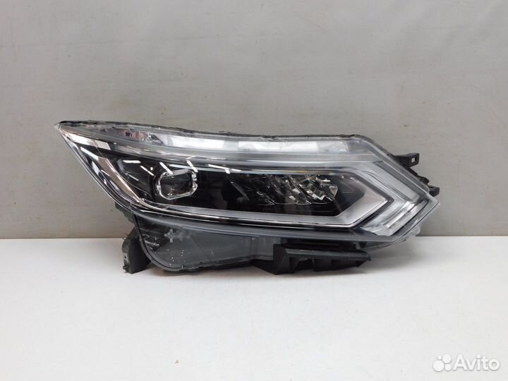Фара правая Nissan Qashqai