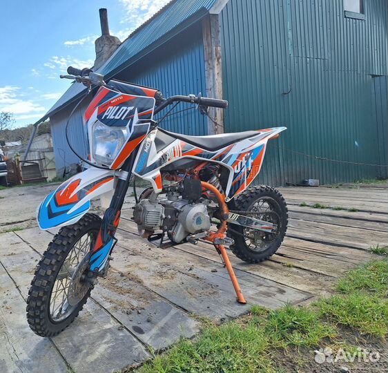 Regulmoto Pilot. 10/14