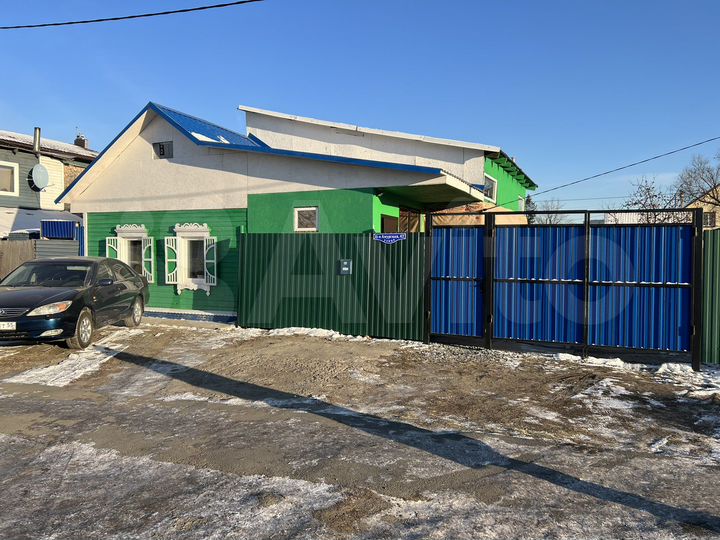 Дом 98 м² на участке 4 сот.