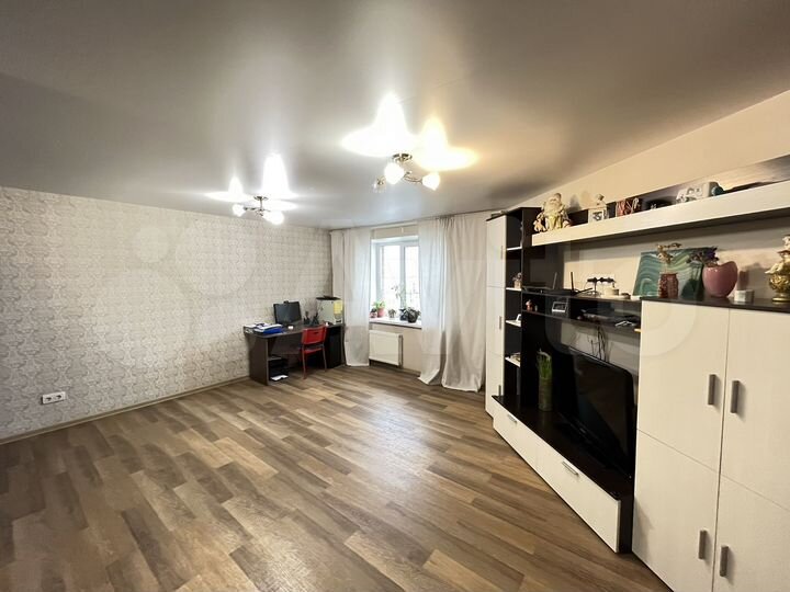 3-к. квартира, 90 м², 15/16 эт.