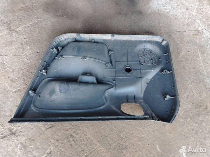 Обшивка двери передней левой Chevrolet Lanos 1.6