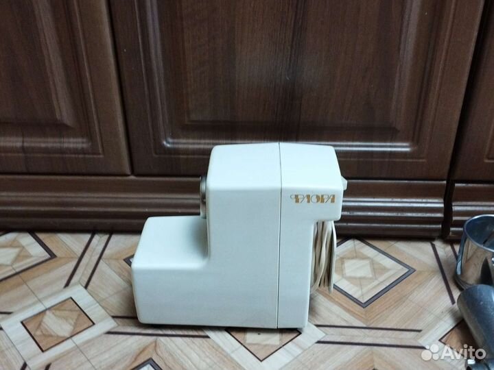 Электро мясорубка бу