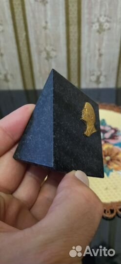 Барельеф СССР Ленин