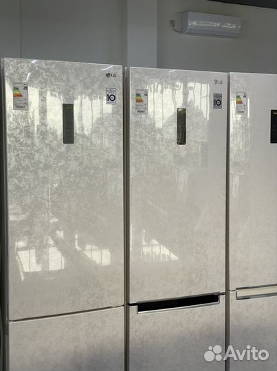Холодильники LG 203 см