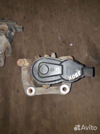 Land Rover Range Rover Evoque суппорт задний