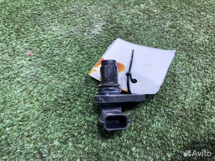 Датчик положения распредвала Nissan Teana J32