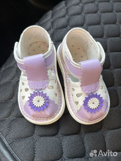 Сандалии для девочки