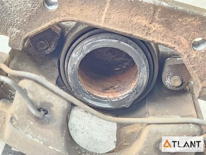 Суппорт передний левый mazda verisa