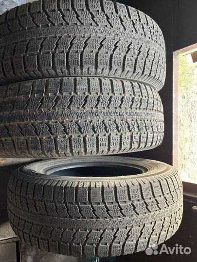 Toyo Observe GSi-5 205/70 R15