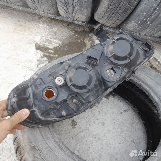 Передняя фара(левая) Nissan Almera N16, 2004