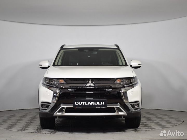 Mitsubishi Outlander 2.0 CVT, 2022