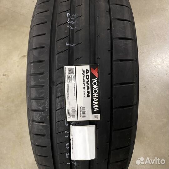 Yokohama Advan Sport V107 275/45 R20 Y