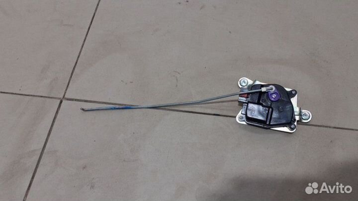 Активатор замка багажника задний Hyundai Solaris 1