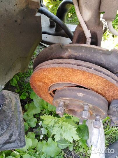 Кулак поворотный левый, правый Volvo S40 II