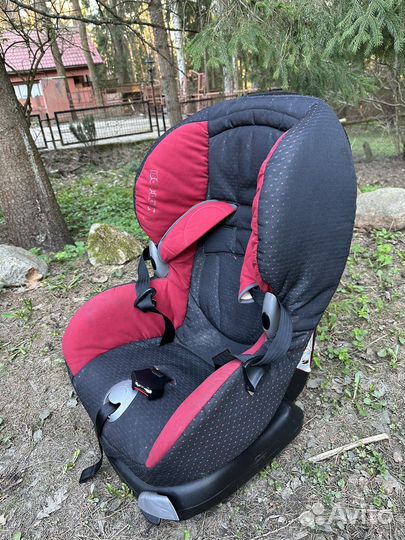 Автомобильное кресло maxi cosi priori