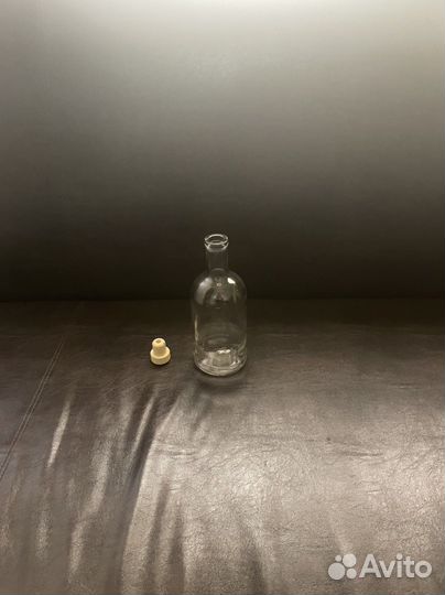 Бутылка стеклянная домашняя 0,5 с пробкой