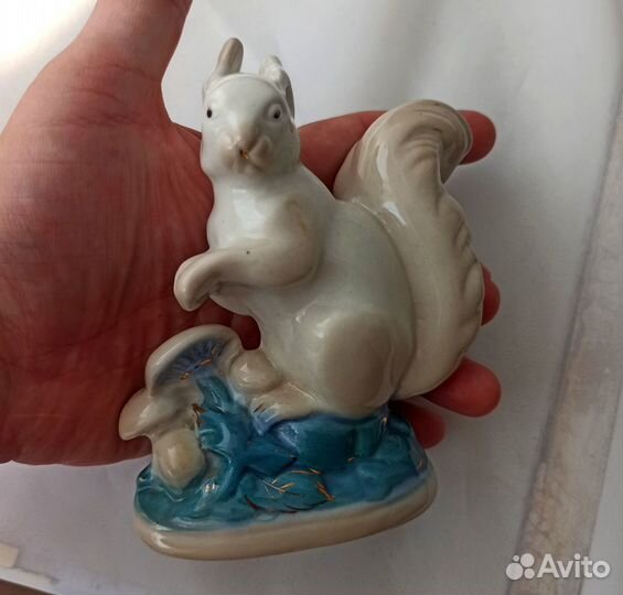 Статуэтка Белка Белочка Фарфор Гжель СССР