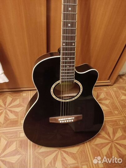 Акустическая гитара