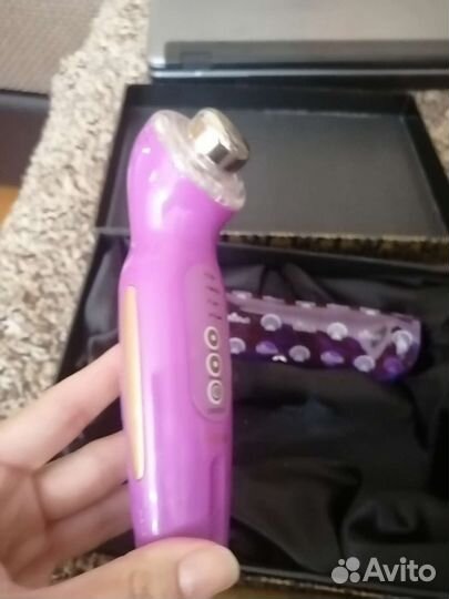 Прибор для ультразвуковой чистки лица