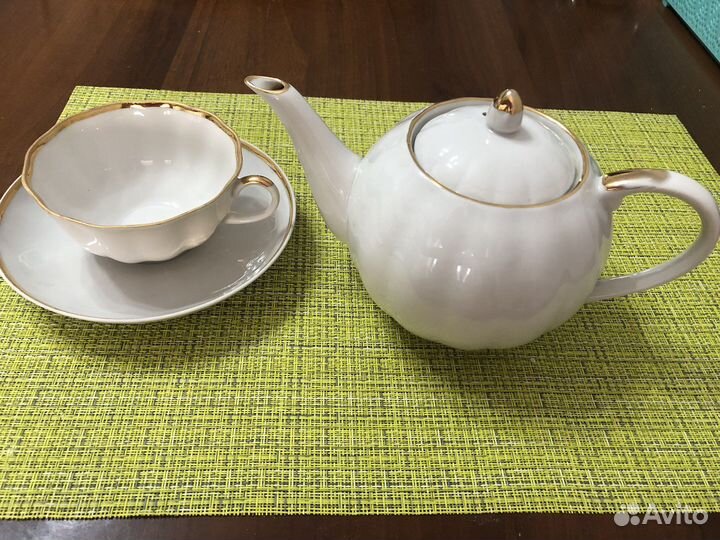 Чашечка с блюдцем,фарфор