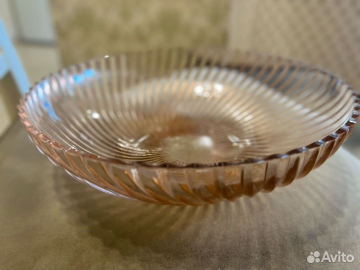 Ваза для фруктов цветное стекло