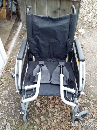Инвалидная коляска