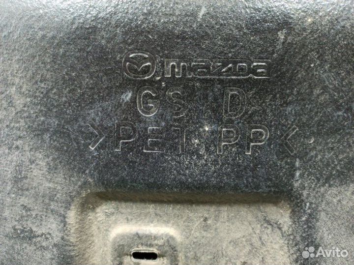 Обшивка крышки багажника задняя Mazda Mazda6 GH