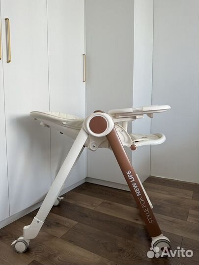 Детский стульчик для кормления happy baby