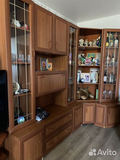 Стенка в зал бу