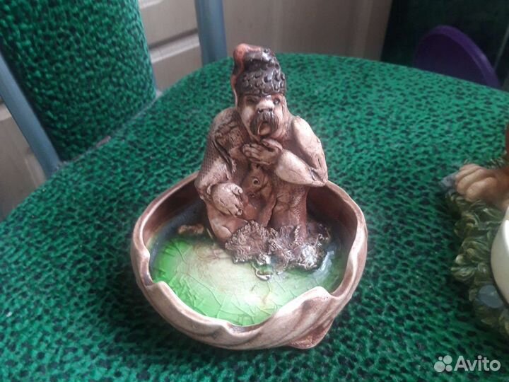 Статуэтки пепельницы