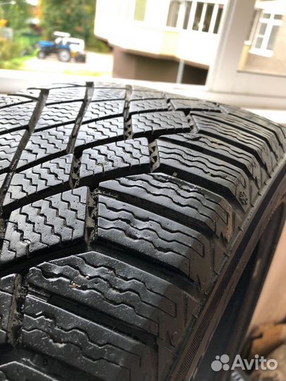 Continental ContiVikingContact 7 235/45 R18