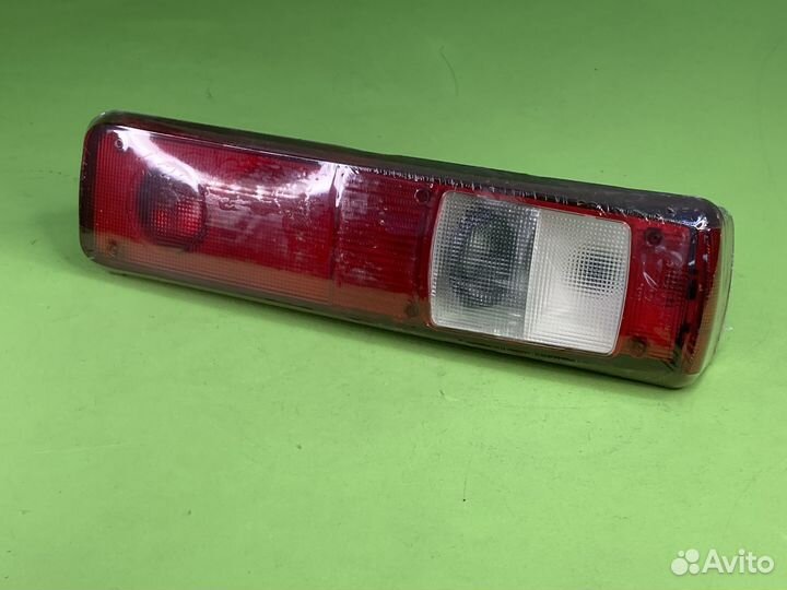 Фонарь задний многосекц. RH 7-секц. прямоуг. \RVI