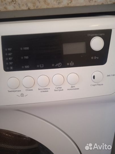 Стиральная машина Zanussi Италия