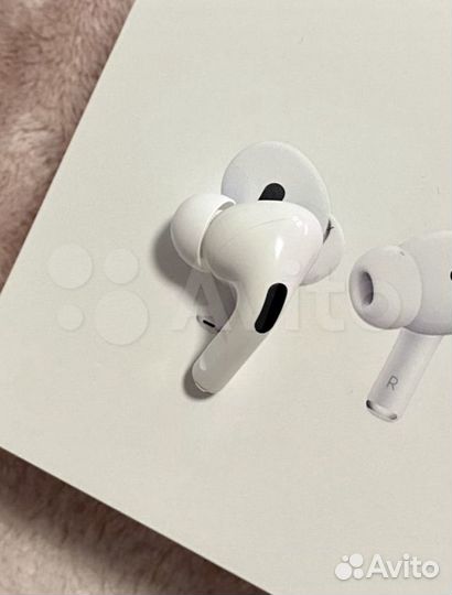 Airpods pro левый и правый (оригинал )