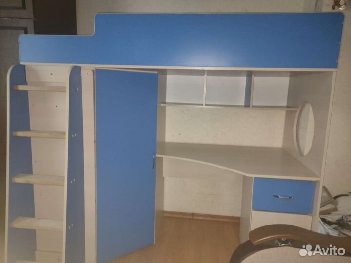 Шкаф стенка с кроватью