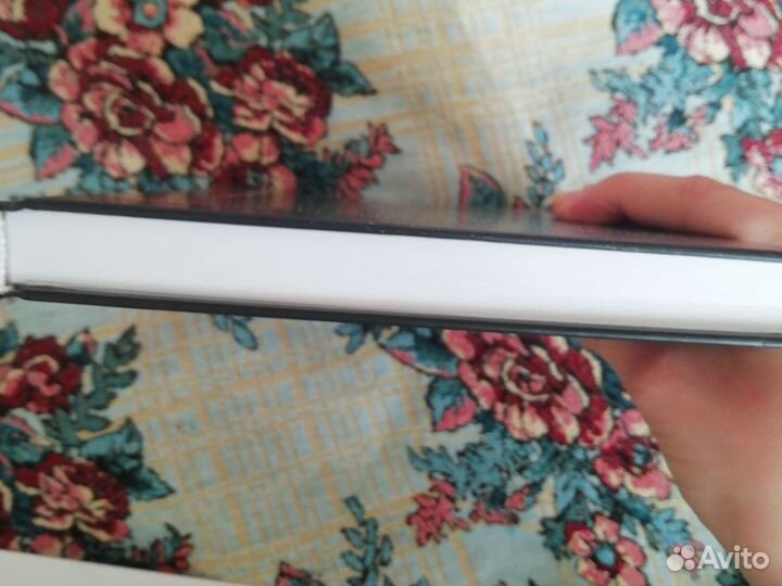 Книга Шкура Юлия Волкодав