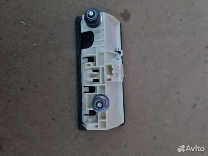 Ручка багажника tiguan