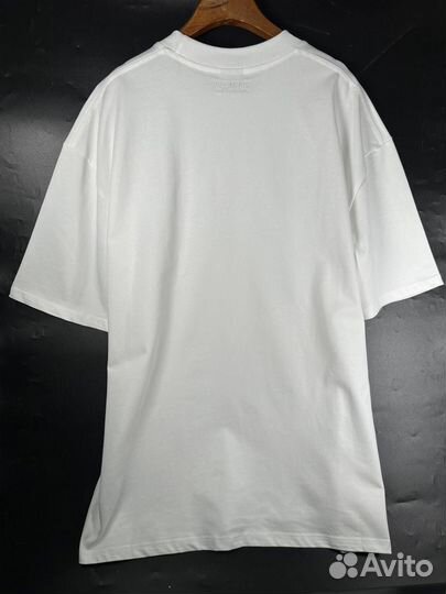 Футболка vetements