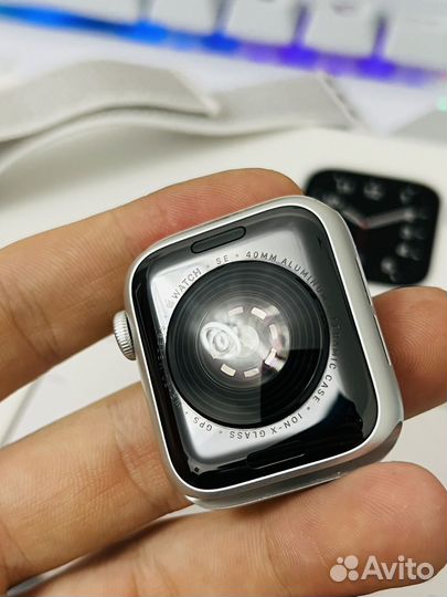 Отличные часы Apple Watch SE 1 Gen Silver