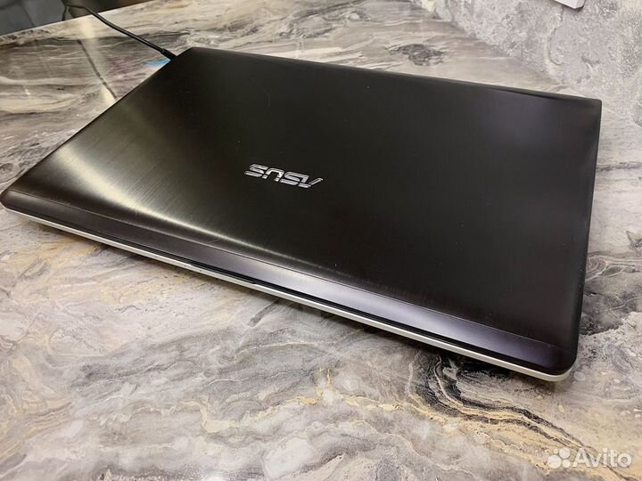 Asus N76VZ (Core i7 3gn/GT 740/ram 8gb/ssd)