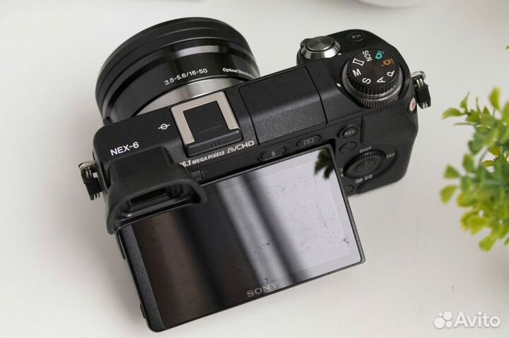 Sony NEX-6 Kit (Пробег 8 тысяч)