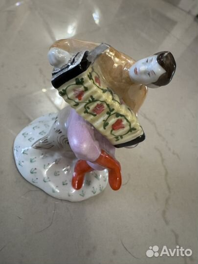 Фарфоровые фигурки