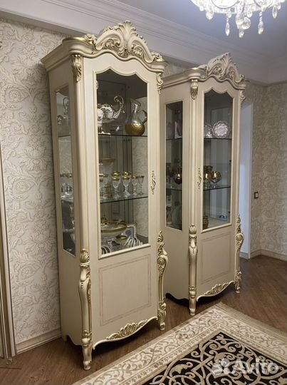 Тумба под телевизор, тв зона и две витрины