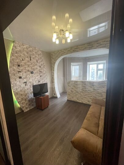 2-к. квартира, 56 м², 6/9 эт.